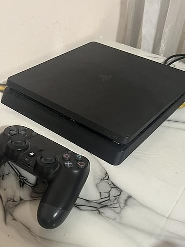 PS4 (Sony PlayStation 4): PlayStation 4 Slim (Praşifka) oyun konsolu -11.00 Jailbreak olunmuş — 1