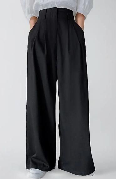 Продаю 3 пары джинсов 👖 и лонгслив 🤍 Все вещи новые, ни разу не