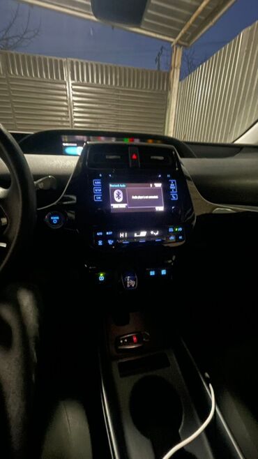 Toyota: Toyota Prius: 2019 г., 1.8 л, Автомат, Бензин, Внедорожник — 8