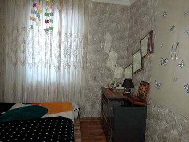 Uzunmüddətli kirayə mənzillər: 3-otaqlı mənzil kirayə verilir, 28 May m., 90 m² Her bir şeraiti var — 3