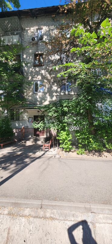 квартира без хоз: 2 комнаты, Собственник, Без подселения, С мебелью частично