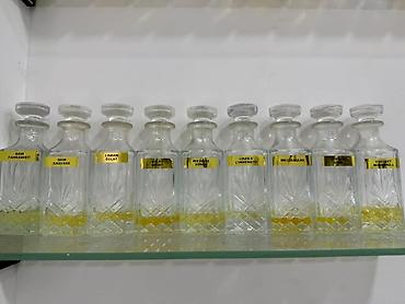 pivə: Ətir flakonları sınığı çatı yoxdu az isdifadə olunub 50 dən çoxdu — 2
