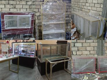 Paketləmə aparatları: Bizdə bir ədəd soyuducu(950azn) şirniyyat yerində işləyib bir ay. 4