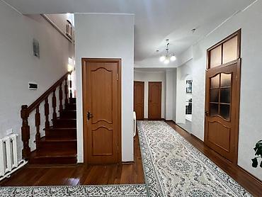 Продажа коттеджей и домов: 5 комнат, 209 м², 4 соток, Бишкек, Агентство недвижимости — 19