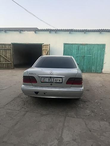 выбор номера о: Mercedes-Benz E-Class: 1999 г., Седан — 6