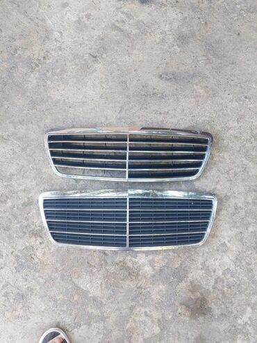 Бамперы, буферы: Mercedes-Benz radiator barmaqlıqları Avanqard:20 AZN Elegans:25 W210