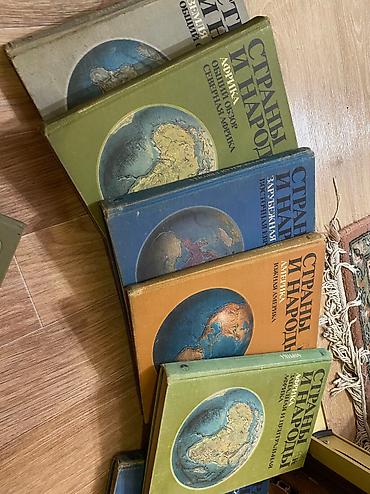 раритетные: Продаю раритетные Книги по Кулинарии СССР 1954 и 1959 года . Большие — 7