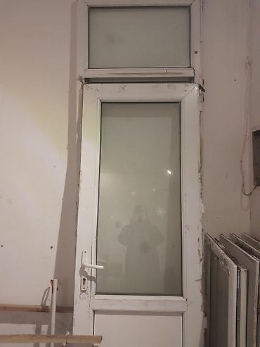 Plastik qapılar: 2 ci el islenmis plastik qapi pencereler ev ucun — 5