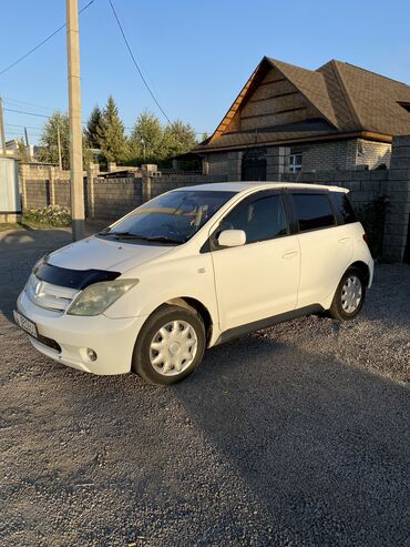 Toyota: Toyota ist: 2003 г., 1.5 л, Автомат, Бензин — 3