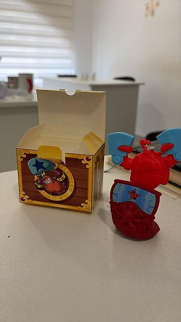kinder oyuncaq: MC Donalds oyuncağı yeni qutusunda Bakıdadı fiqur — 1