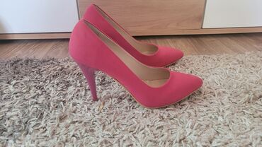 ciklama salonke: Pumps, 38