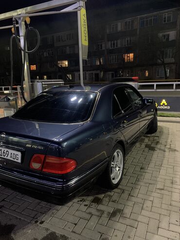 Mercedes-Benz: Mercedes Benz E230 1996год состояние хорошая