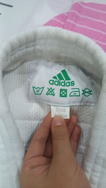 Маски, очки: Məhsul: Adidas cüdo kimono üst geyimi - Brend: Adidas (yaşıl loqo və
