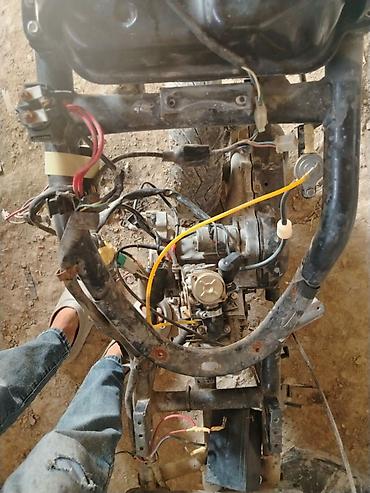 07 masin səkilləri: Xr 50 bkazer mopet satlr - Çərçivə: metal karkas, ön və arxa hissə — 7