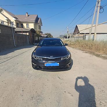 roewe ei5 2021: Kia K5: 2019 г., Седан — 1