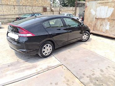 bmw e 39: Toyota Prius: 1.8 l | 2011 il — 2