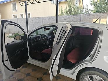 продаю вента афтамат: Chevrolet Spark: 2018 г., 1 л, Автомат, Бензин, Хэтчбэк — 8