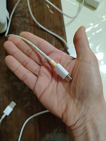 tcl 20: Məhsul: realme divar adaptoru və USB kabeli. Original realme — 4