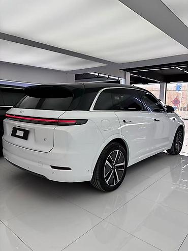 Lixiang: Lixiang L7: 2025 г., Бензин, Кроссовер — 5