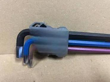 Ključevi: Set dugih L‑imbus ključeva (HEX) u boji, sa držačem - Komplet šarenih — 9