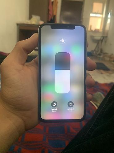 Apple iPhone: IPhone X, Б/у, 64 ГБ — 9