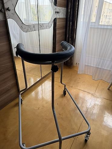 araba: U-şəkilli qol dayaqlı yerimə trenajoru (rollator) - Təyinat — 3