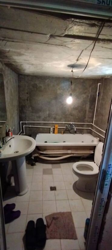 Həyət evləri və villaların satışı: 5 otaqlı, 138 kv. m, Kredit yoxdur, Təmirsiz — 2