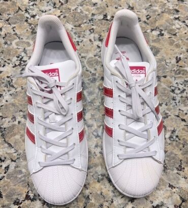 Personal Items: Adidas, 40, color - White