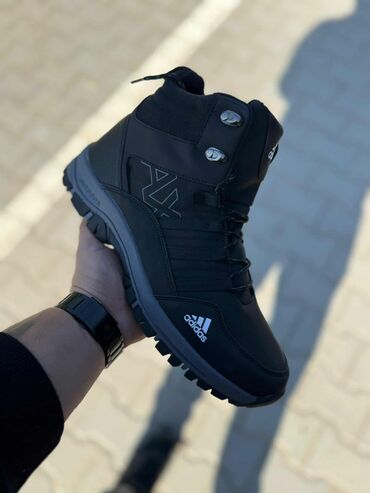 Čizme: Čizme, Adidas, veličina - 46 na lalafo.rs — 1 Čizme: Čizme, Adidas, veličina - 46 — 1