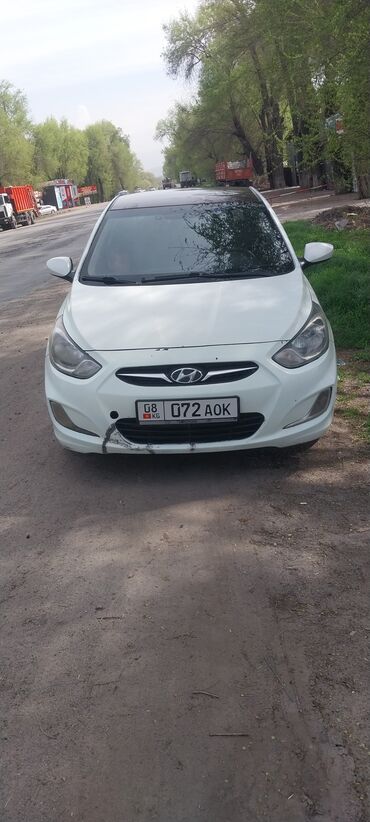 Hyundai: Hyundai Solaris: 2011 г., 1.6 л, Механика, Бензин, Седан