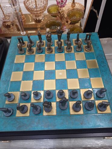 шахматы купить: Шахматы -Shaxmat. Manopolis firmadi. Daslari bronza,daslari sedef
