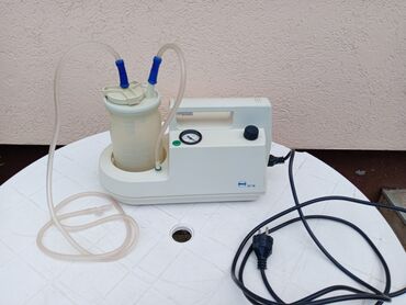 Medicinska oprema: Medicinski aspirator sukciona pumpa ispravna 100%,spremna za upotrebu