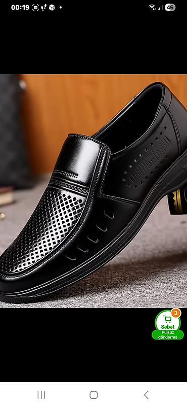 botinka 43: Məhsul: Kişi üçün klassik slip-on ayaqqabı - Rəng: Qara, parlaq üst — 2