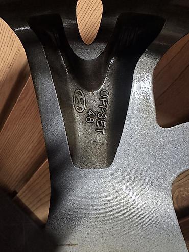 Диски: Литые Диски R 17 Hyundai, Комплект, отверстий - 5, Б/у — 9