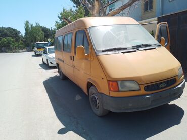 qadın maşını: Ili 1999 mator 2.5 dizel sade Qiymet 15500 sideniy sayi 15 +1