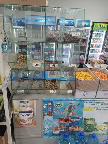морозильник в оше: Продаю стеклянный полки для магазина