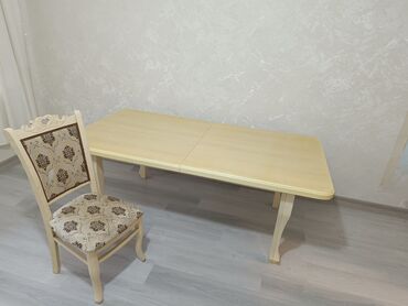 quru taxta: Qonaq otağı üçün, İşlənmiş, Açılan, Dördbucaq masa