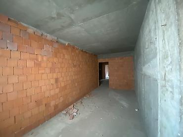 ofis: 3 otaqlı, Yeni tikili, 135 kv. m — 2
