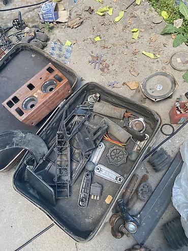 Другие автозапчасти: Продаю запчасти детали на Мерс 124 проводка Спринтер Задние плафоны at lalafo.kg — 4 Другие автозапчасти: Продаю запчасти детали на Мерс 124 проводка Спринтер Задние плафоны — 4