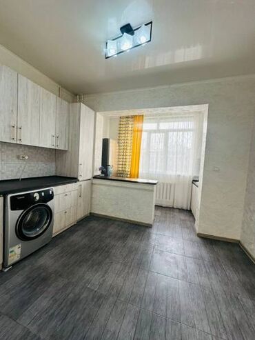 баня для семейных: 2 комнаты, 52 м², 106 серия, 2 этаж, Евроремонт