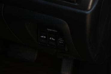 мпв: Mazda MPV: 2004 г., 2.3 л, Автомат, Газ, Минивэн — 5