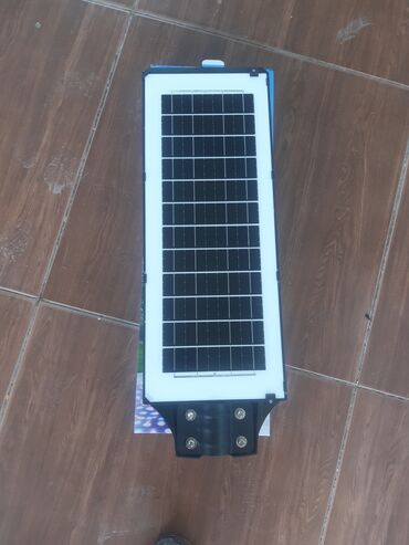 Günəş lampaları: Günəş enerjili LED küçə/ həyət lampası Xüsusiyyətlər: - İnteqrə — 1