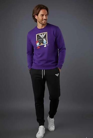 Duksevi: Muški duks sa printom – kolekcija sa Štrumpfovima Oni 5300 - Model — 11