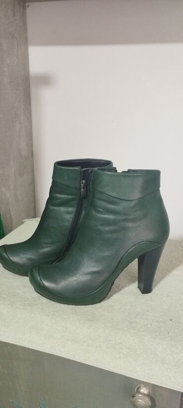 gumene čizme zenske: High boots, Alexander McQueen, 38.5