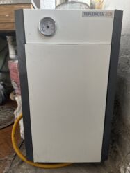 плиты токмок: Газовый печка,Состояние отличное!