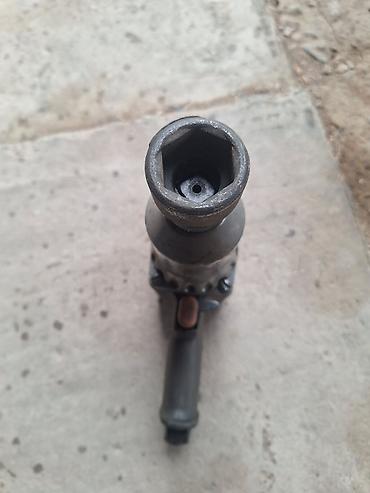 Другие автозапчасти: Пневмоинструмент: мощный гайковерт и комплект пневмопистолетов — 3