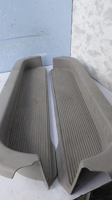 estima: Внутренние накладки порогов Toyota, 2002 г., Б/у, Оригинал — 2