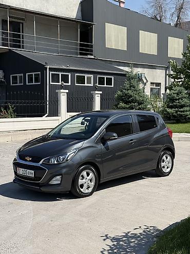 Chevrolet: Chevrolet Spark: 2019 г., 1 л, Вариатор, Бензин, Хэтчбэк — 2