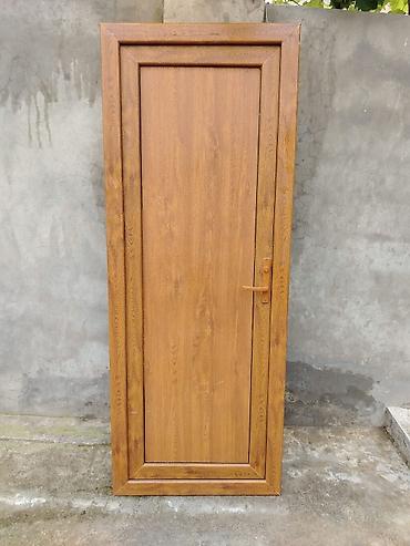 islenmis plastik qapi satilir: Plastik qapi 210/80sm 100azn Masazir 8834 leliMaterial: PVC profilli — 1