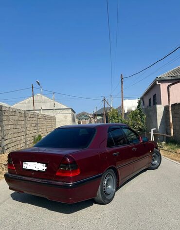 Mercedes-Benz C 180: 1.8 л | 1999 г. Седан